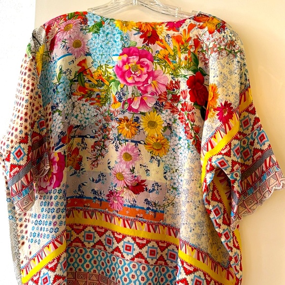 Johnny Was Silk Floral Luana Short Sleeve Tunic Blouse Top - Picture 8 of 16
